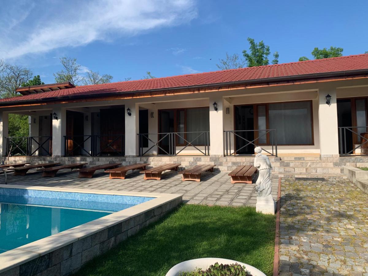 Casa Romana Ieşelniţa Esterno foto