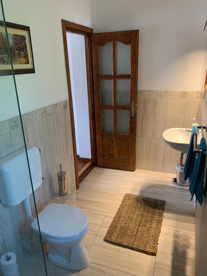 Casa Romana Ieşelniţa Esterno foto