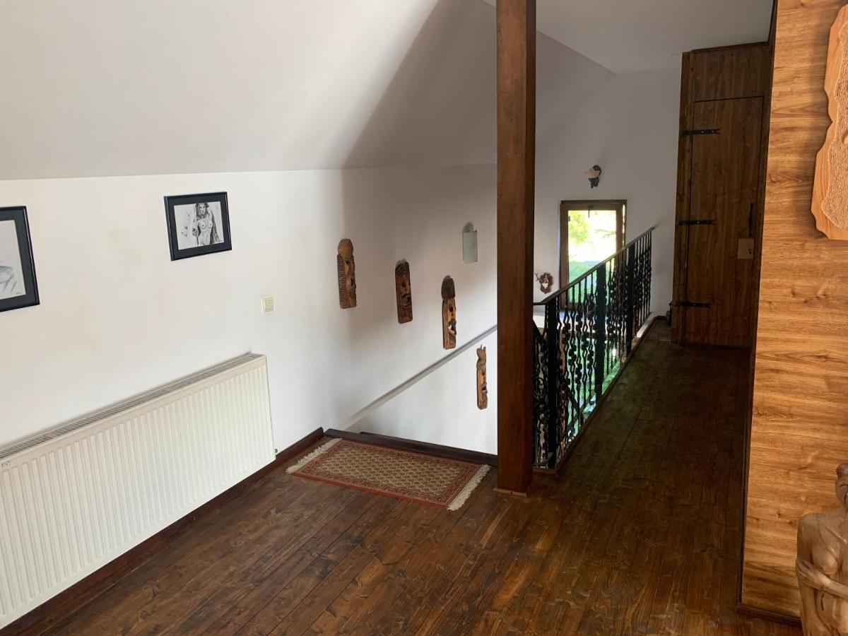 Casa Romana Ieşelniţa Esterno foto