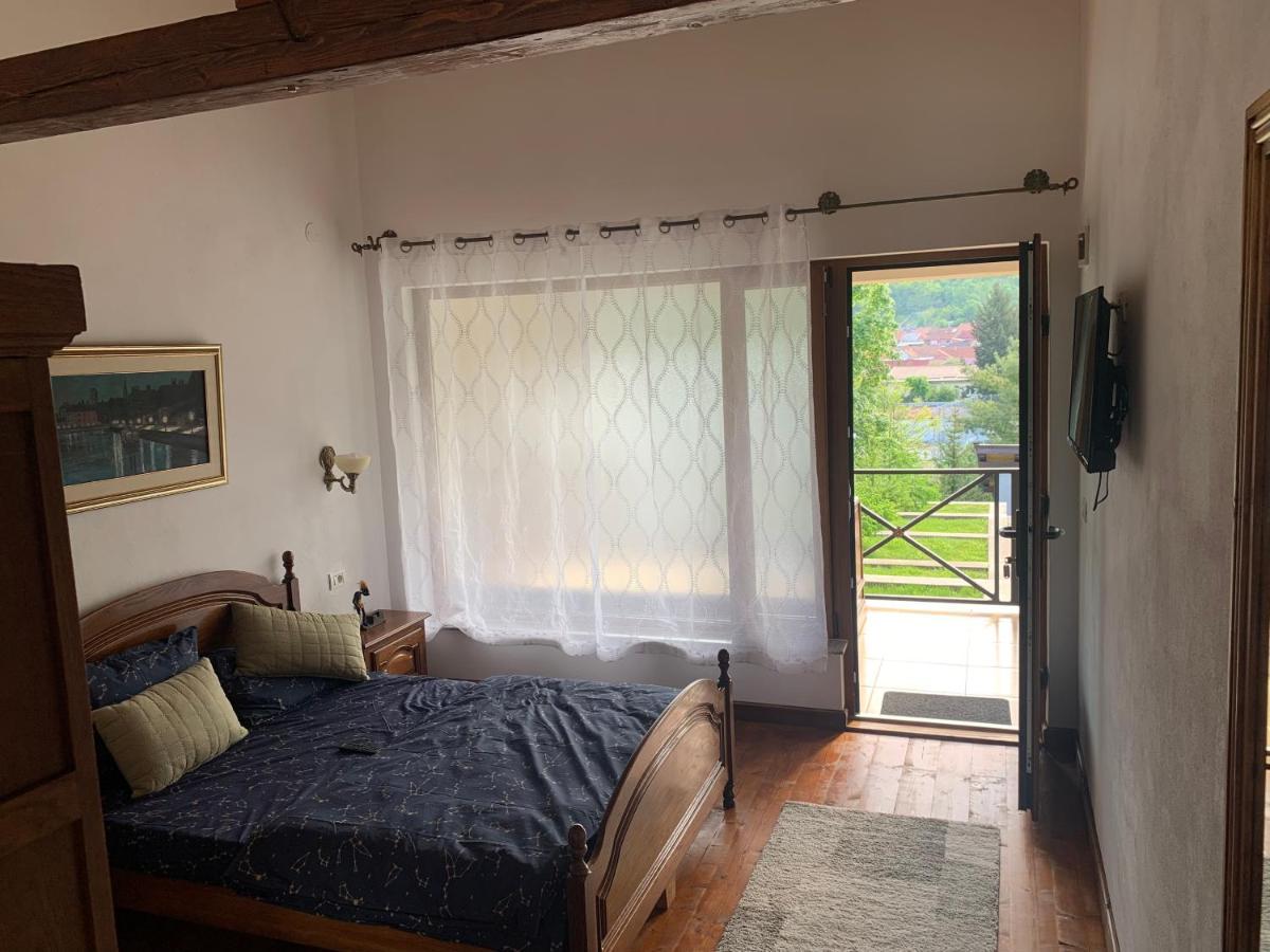 Casa Romana Ieşelniţa Esterno foto