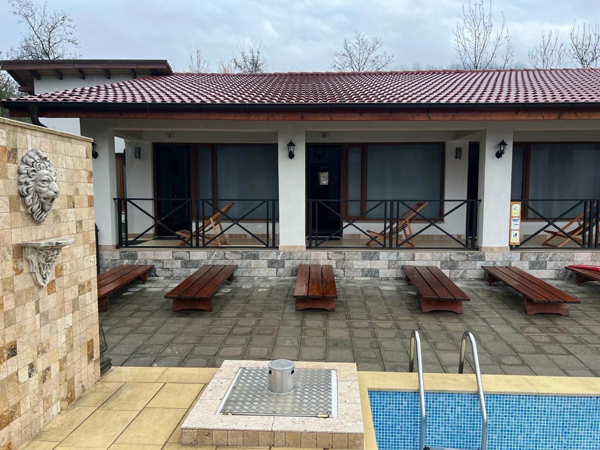 Casa Romana Ieşelniţa Esterno foto